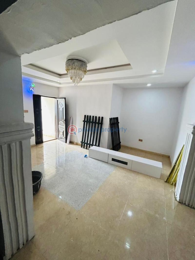 2 bedroom Block Of Flats For Rent Close To Taska, Akala Express, Ibadan Akala Express Ibadan Oyo - 0