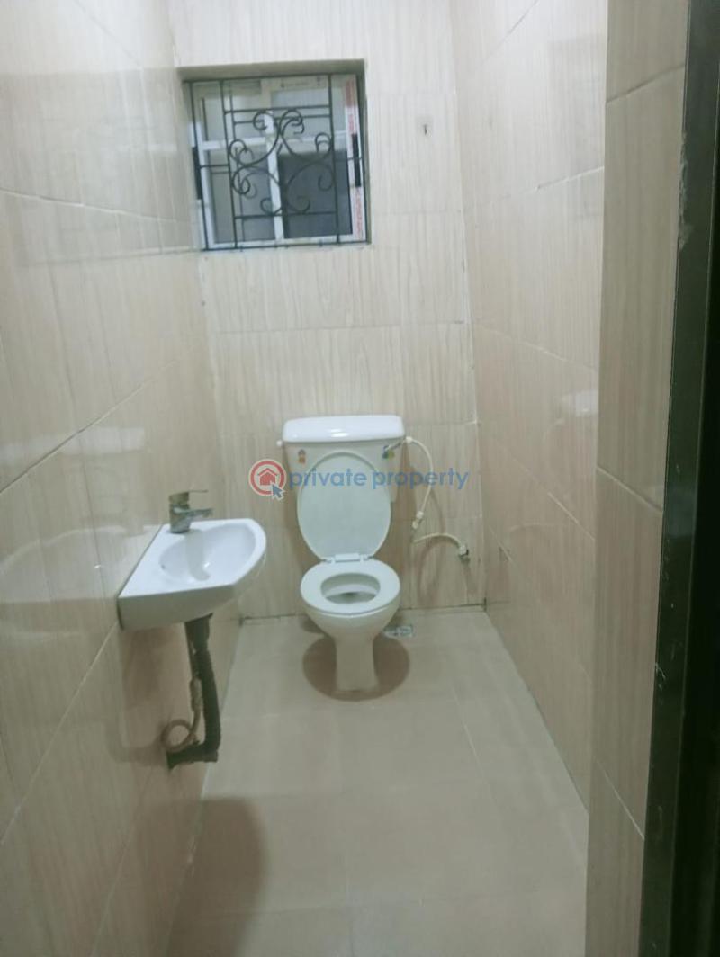 2 bedroom Block Of Flats For Rent Olowora Omole Phase 2 Extension Olowora Ojodu Lagos - 4