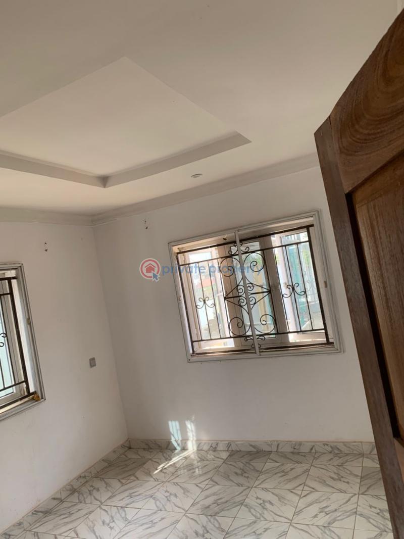 2 bedroom Block Of Flats For Rent Odeku Along Liberty Academy Road Akala Express Ibadan Oyo - 4