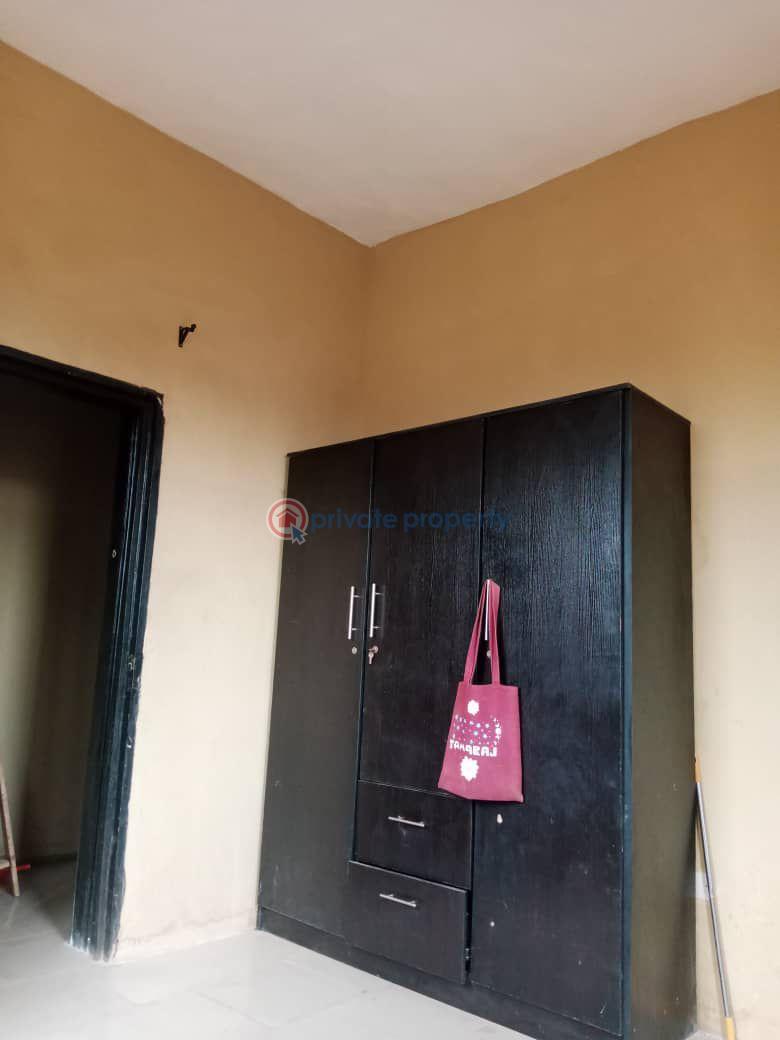 2 bedroom Block Of Flats For Rent Balley Olorunda Akobo Ibadan Oyo