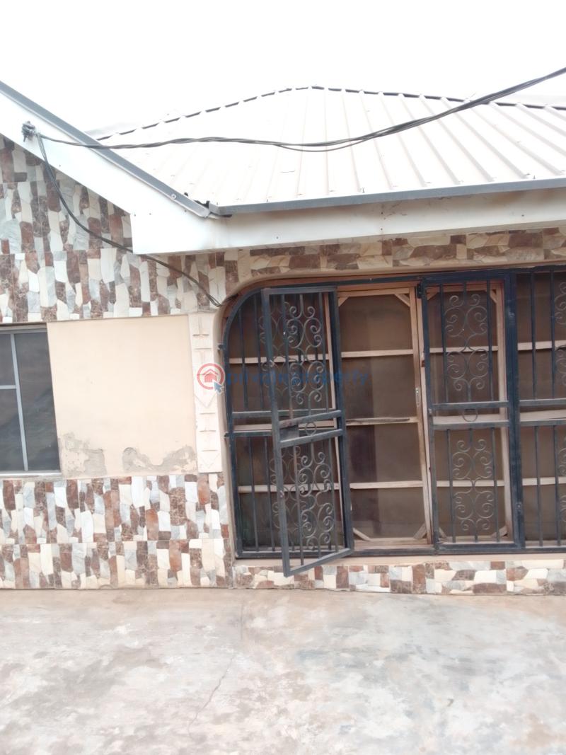 2 bedroom Block Of Flats For Sale Makogi Magboro Obafemi Owode Ogun - 1
