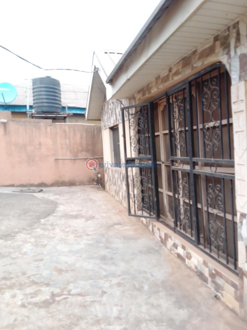 2 bedroom Block Of Flats For Sale Makogi Magboro Obafemi Owode Ogun - 2