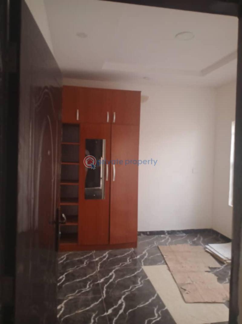 2 bedroom Block Of Flats For Rent Magodo Phase 1 Estate Extension Magodo Kosofe/Ikosi Lagos - 7