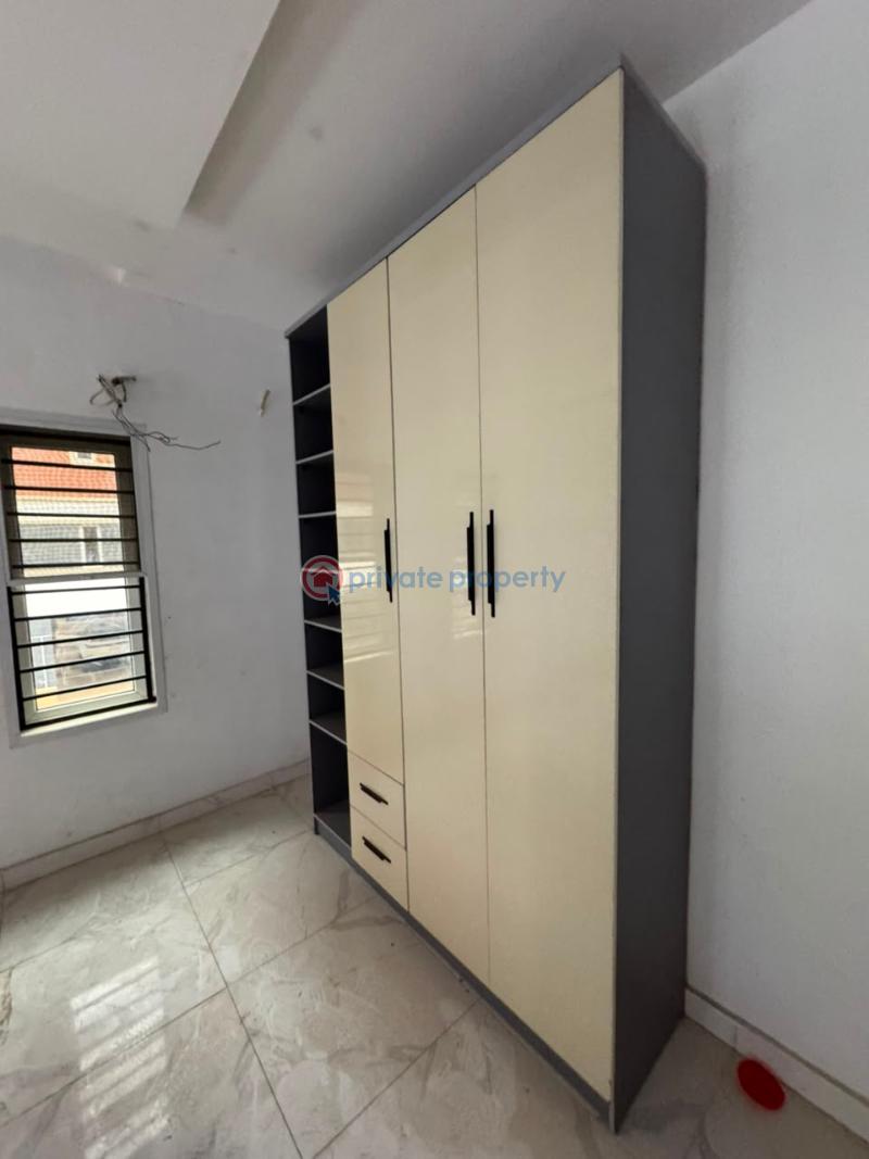 2 bedroom Block Of Flats For Rent Lekki Phase 1 Lagos - 10