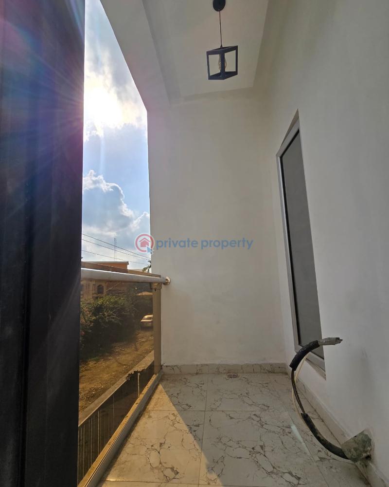 2 bedroom Block Of Flats For Rent Maryland Ikeja Lagos - 4