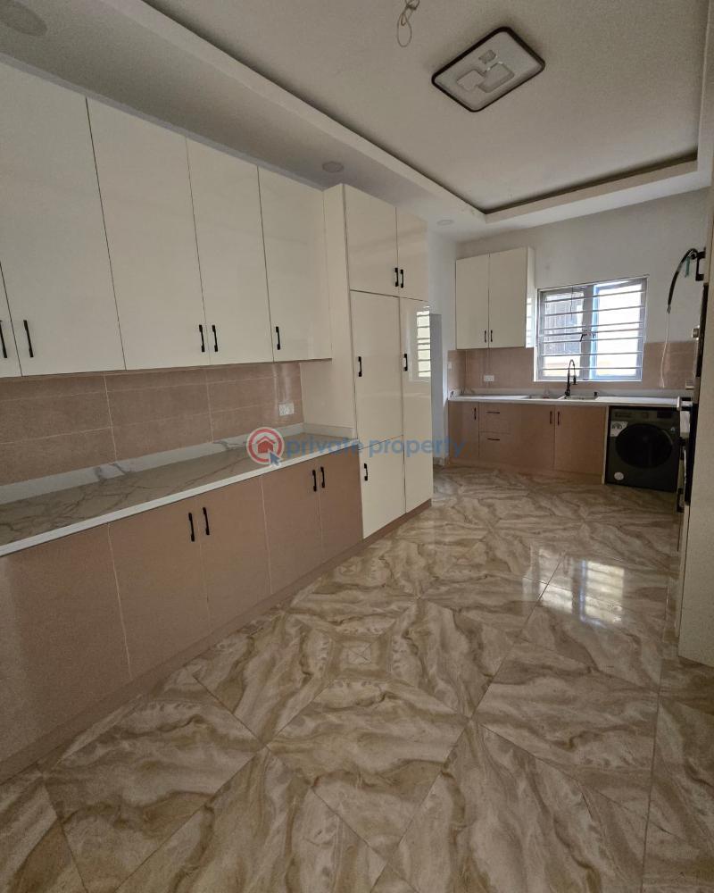 2 bedroom Block Of Flats For Rent Maryland Ikeja Lagos - 3