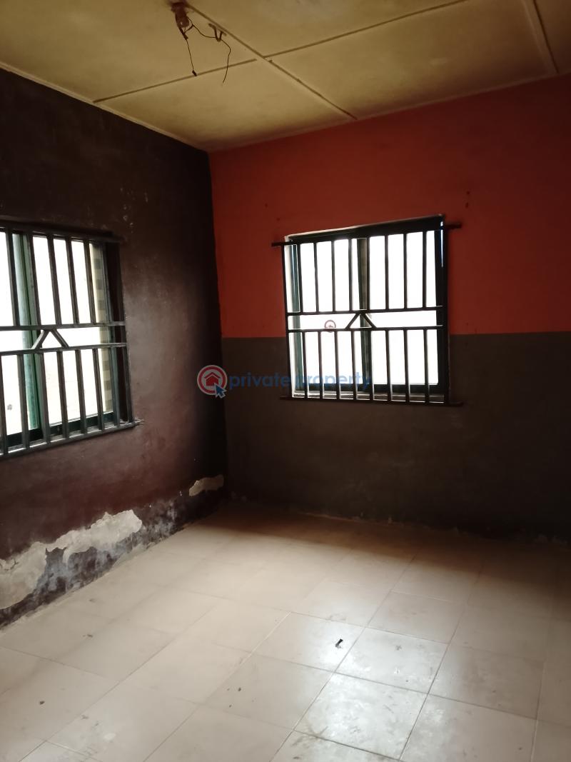 2 bedroom Block Of Flats For Rent Pakuro Mowe Ogun area  - 6