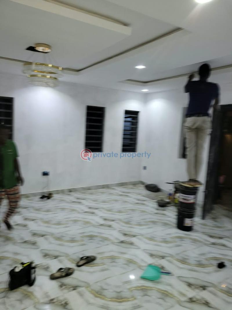 2 bedroom Block Of Flats For Rent Elebu Akala Express Ibadan Oyo - 1