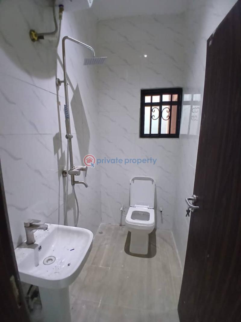 Flat & Apartment For Rent At Ologede Estate, New Garage, Ibadan Ibadan Oyo - 1