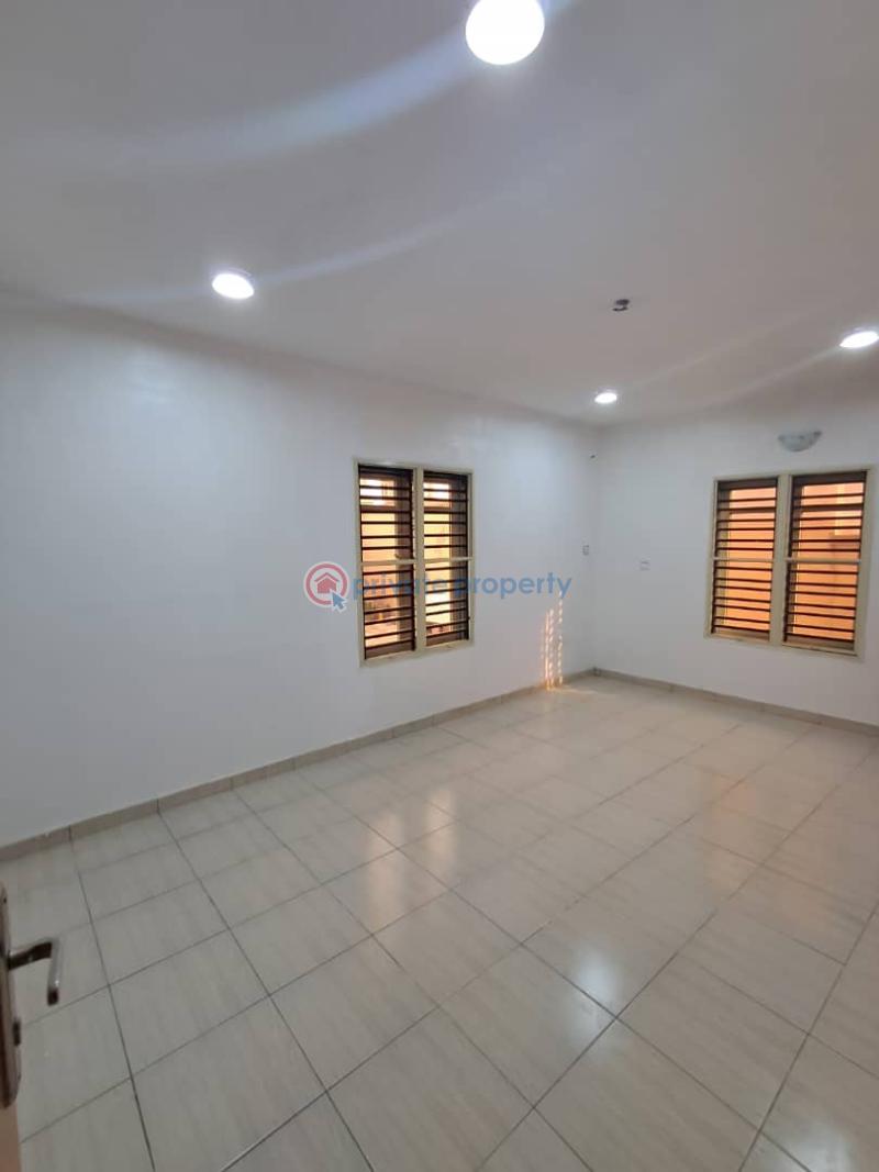 2 bedroom Block Of Flats For Rent Magodo Phase 2 Shangisha Magodo GRA Phase 2 Kosofe/Ikosi Lagos - 3