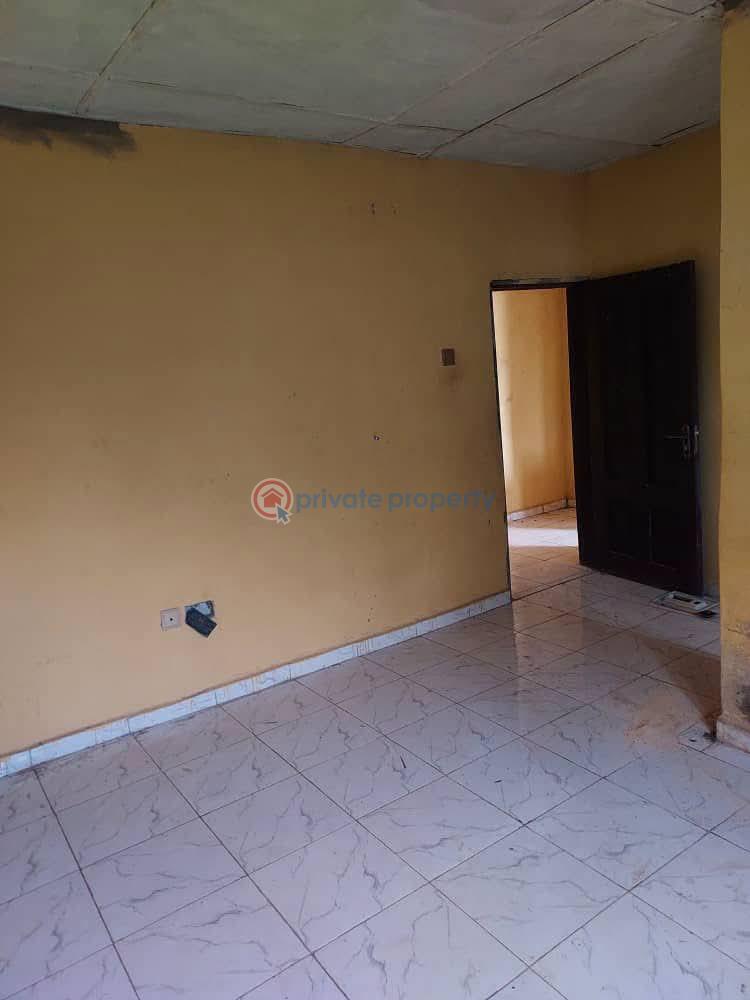 2 bedroom Block Of Flats For Rent Adamo Ikorodu Lagos - 6