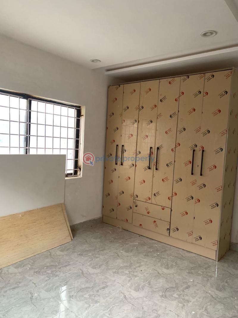 1 bedroom Mini Flat For Rent Lekki Phase 1 Lagos - 4