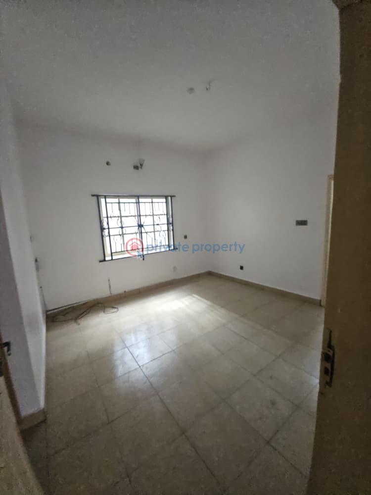 2 bedroom Block Of Flats For Rent Magodo Gra Phase 1 Magodo Kosofe/Ikosi Lagos - 5