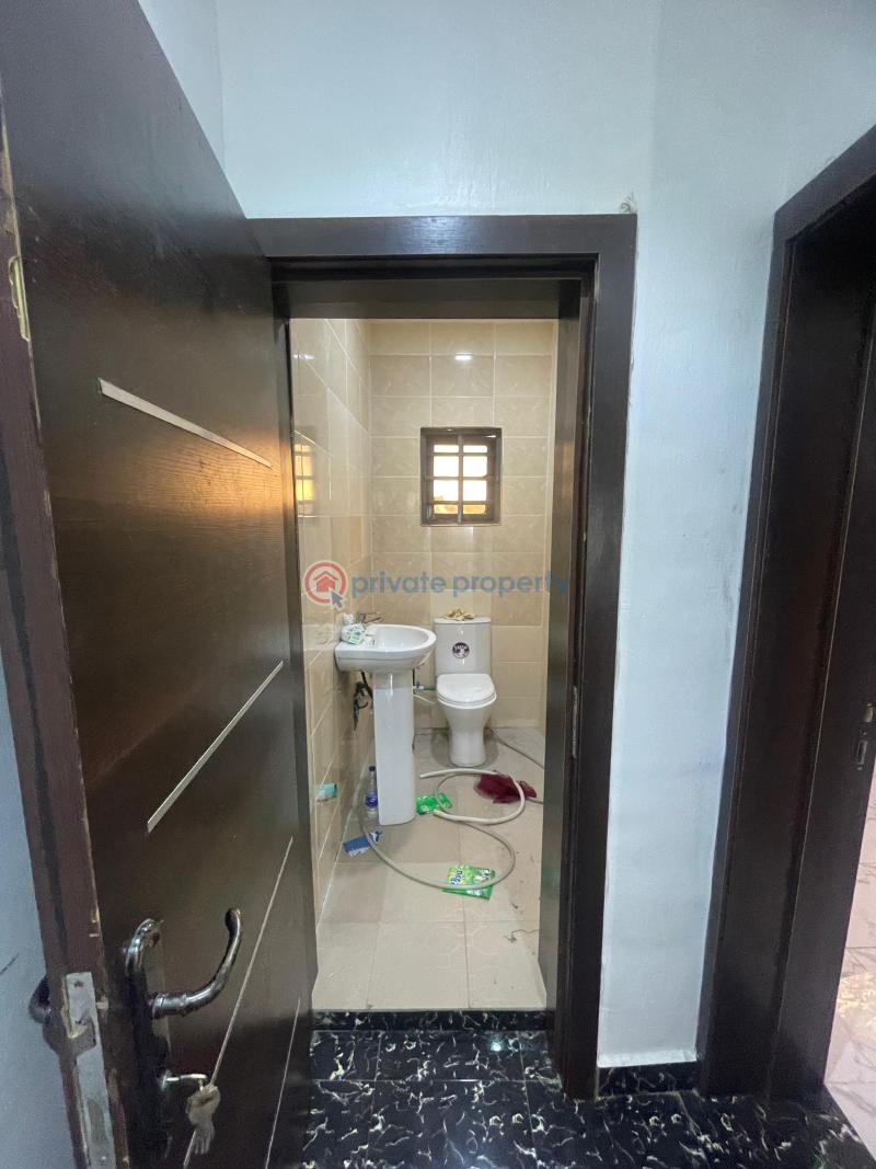 2 bedroom Block Of Flats For Rent Unilag Estate Extension Magodo Phase 1 Magodo Kosofe/Ikosi Lagos - 3