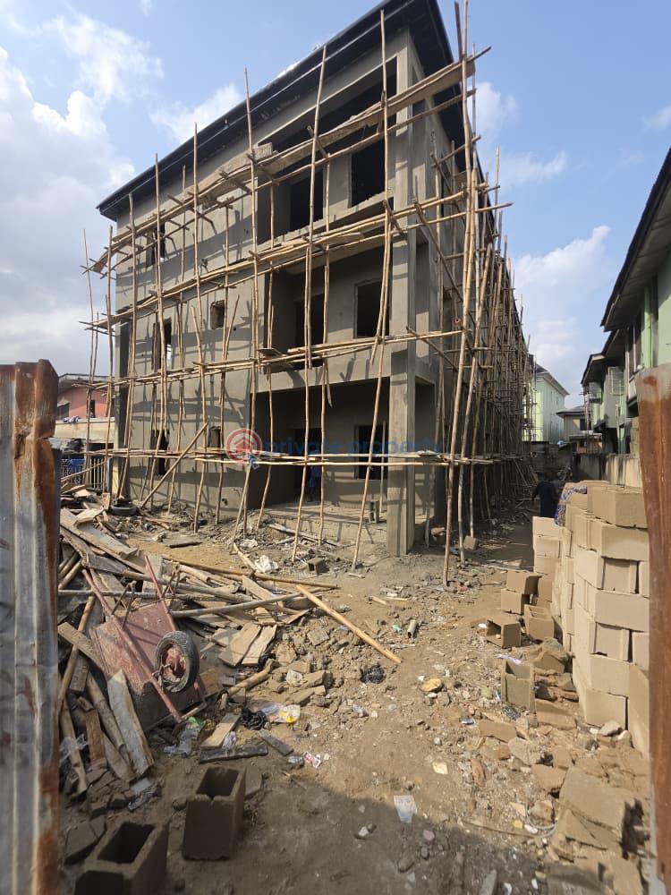 2 bedroom Flat & Apartment For Sale Ogudu Lagos