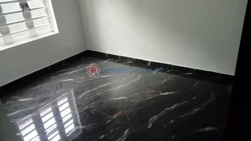 2 bedroom Block Of Flats For Rent Itire-Ikate Surulere Lagos - 6