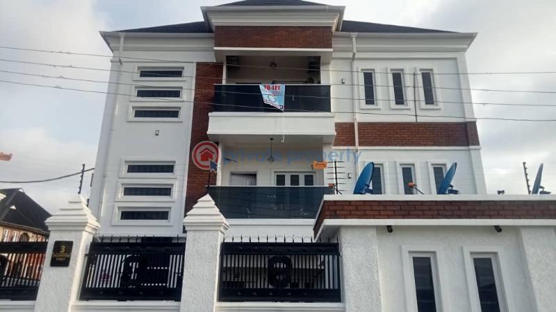 2 bedroom Block Of Flats For Rent Itire-Ikate Surulere Lagos - 0