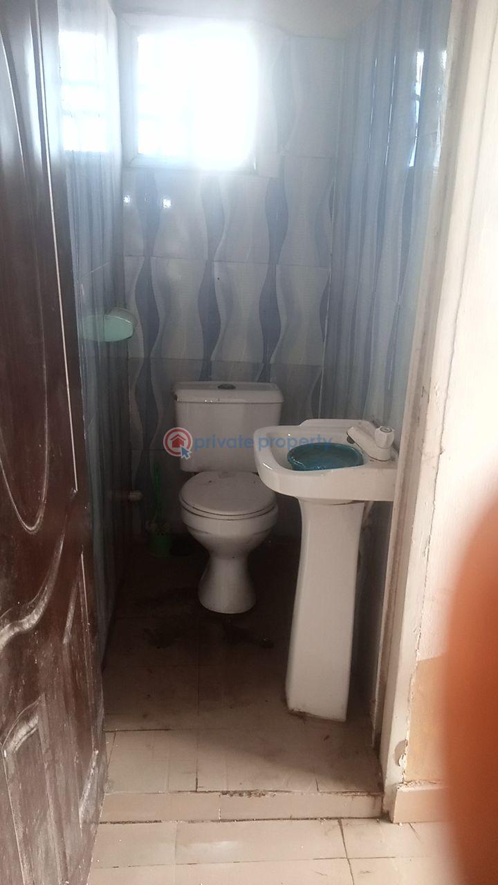 2 bedroom Block Of Flats For Rent Off Lawanson Lawanson Surulere Lagos - 8