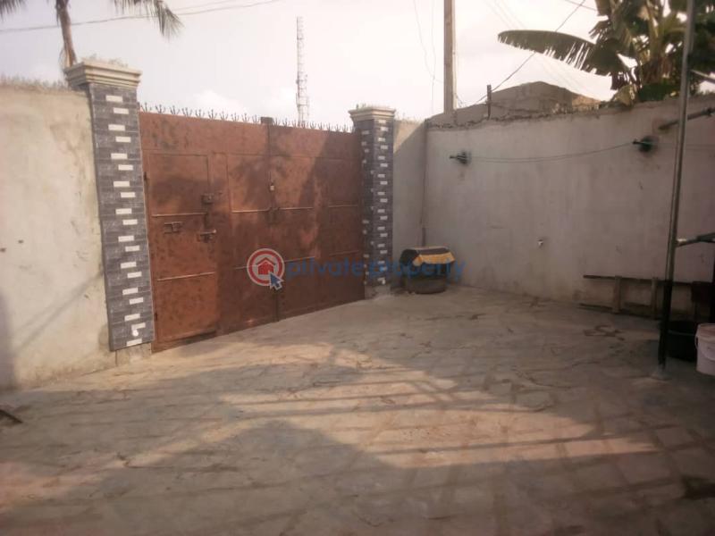 2 bedroom Bungalow For Sale Inside Onitire, Abaranje Road, Ikotun Ikotun Isolo Lagos - 7