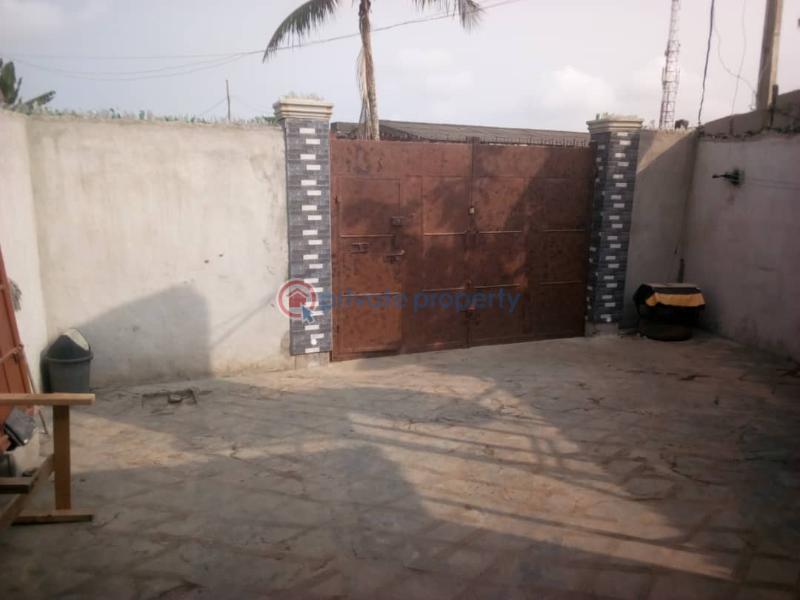 2 bedroom Bungalow For Sale Inside Onitire, Abaranje Road, Ikotun Ikotun Isolo Lagos - 2