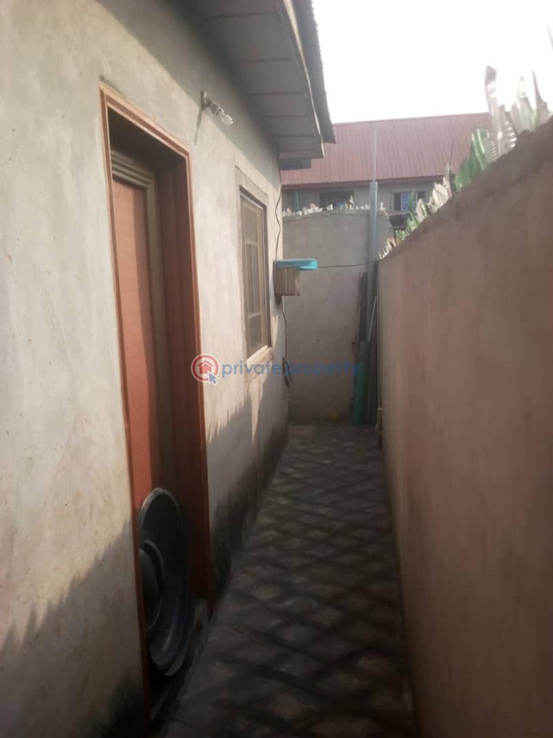 2 bedroom Bungalow For Sale Inside Onitire, Abaranje Road, Ikotun Ikotun Isolo Lagos - 5