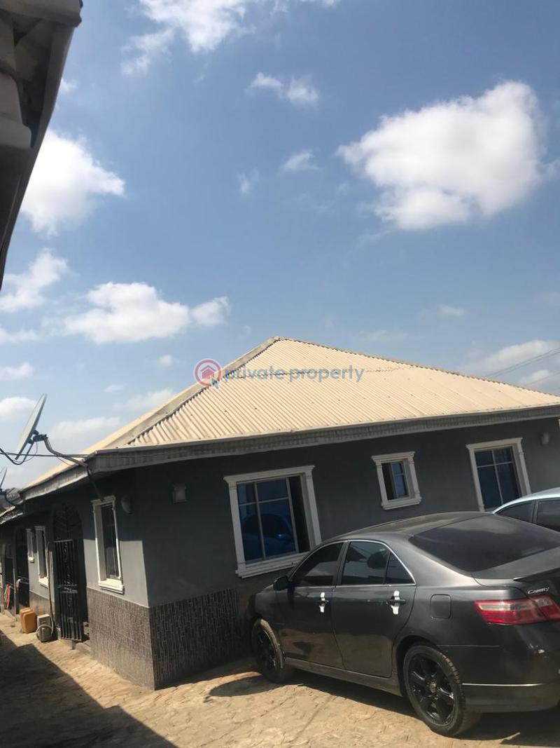 2 bedroom flat - 3 2 bedroom Block Of Flats For Rent Adeoje Estate,first Richbam, Akala Express, Ibadan Akala Express Ibadan Oyo - 3