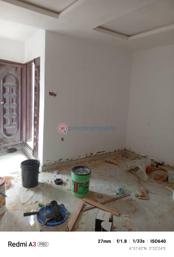 2 bedroom Block Of Flats For Rent Olowora Magodo Olowora Ojodu Lagos - 6