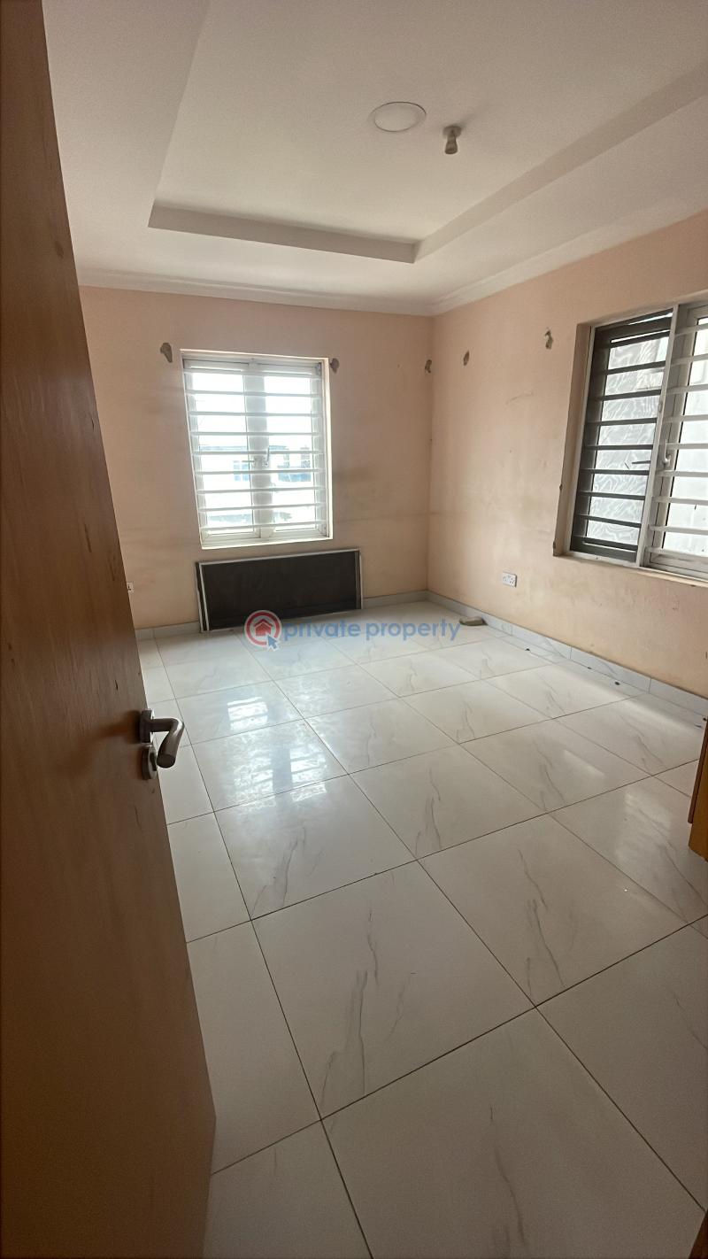 2 bedroom Block Of Flats For Rent Olowora Omole Phase 2 Extension Olowora Ojodu Lagos - 9