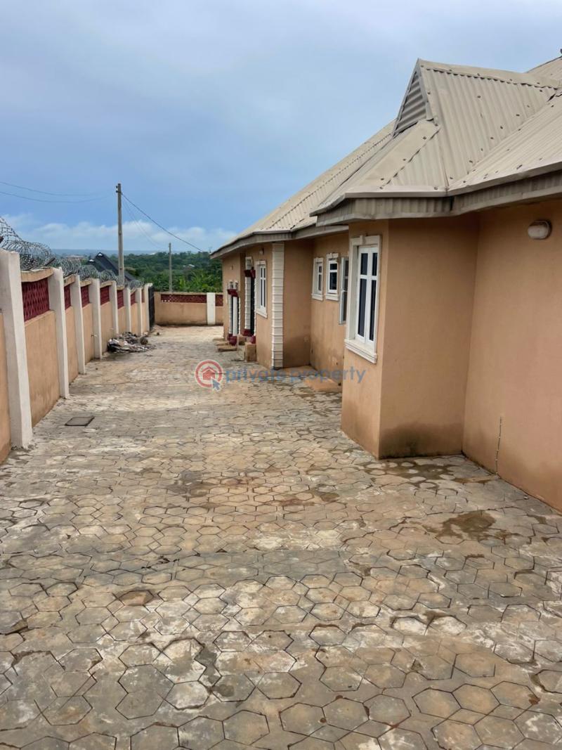 2 bedroom Block Of Flats For Rent Idi Ahun, Elebu, Akala Express, Ibadan Akala Express Ibadan Oyo - 0