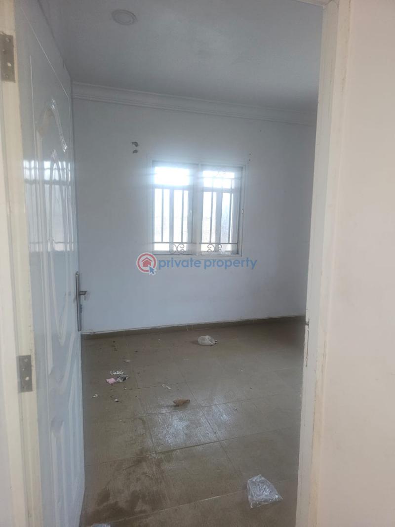 2 bedroom Block Of Flats For Rent Olounkemi Estate Elebu Akala Express Ibadan Oyo - 12