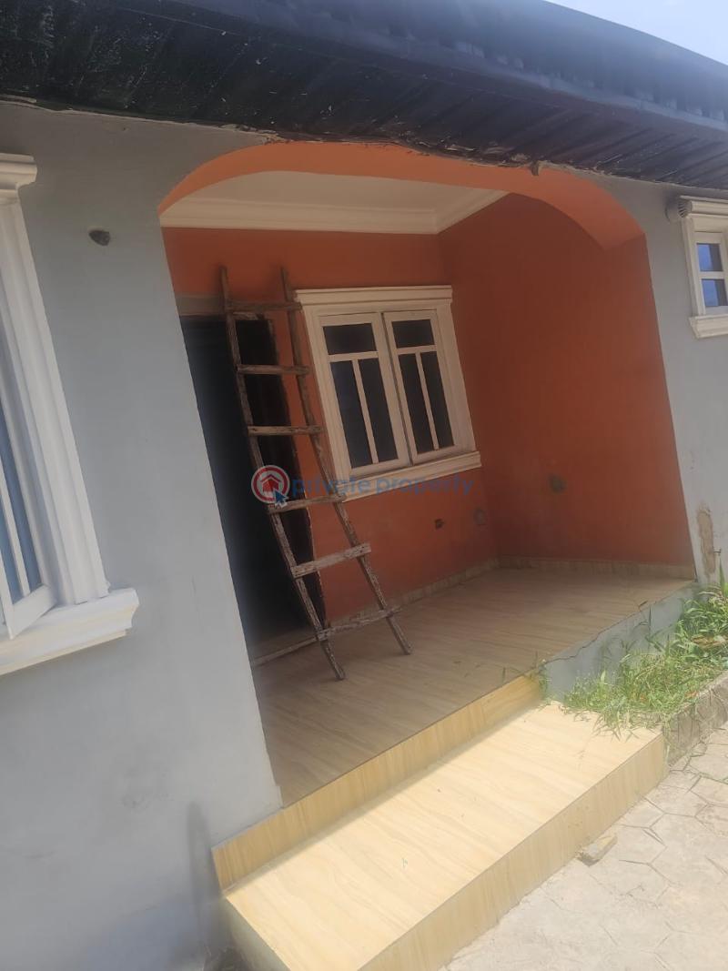 2 bedroom Block Of Flats For Rent Olounkemi Estate Elebu Akala Express Ibadan Oyo - 5