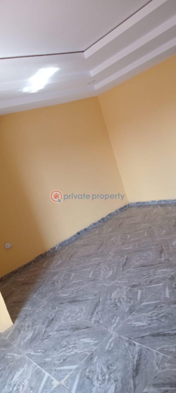 2 bedroom Block Of Flats For Rent Omiga School,close To Olakunle Traffic Light Area Akala Express Ibadan Oyo - 1