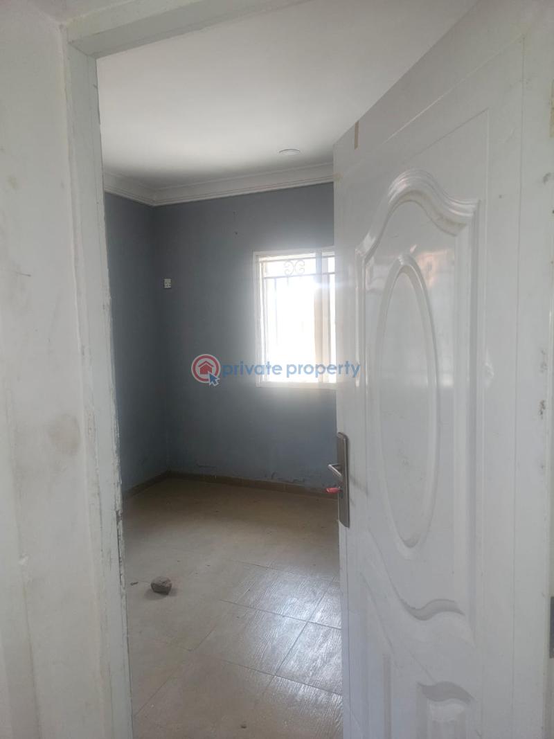2 bedroom Block Of Flats For Rent Olounkemi Estate Elebu Akala Express Ibadan Oyo - 14