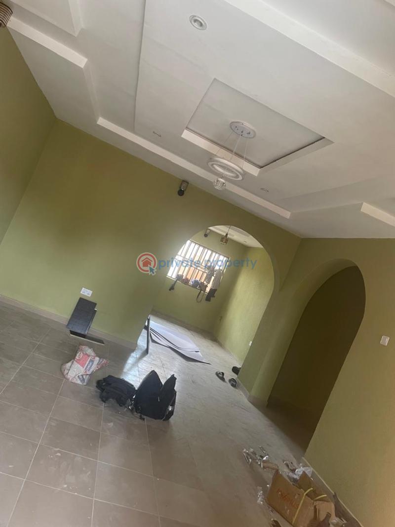 2 bedroom Block Of Flats For Rent Banuso Block Junction, Off Idi Ahun Elebu Akala Express Ibadan Oyo - 0