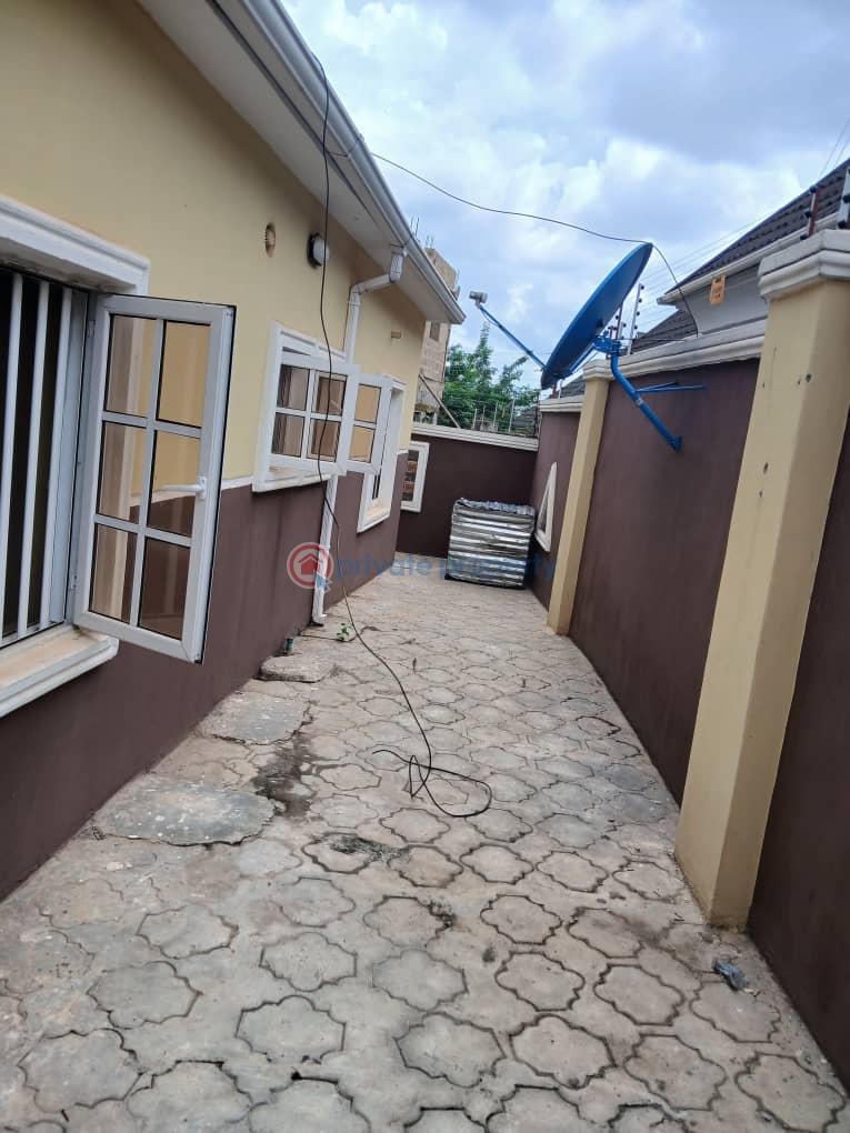2 bedroom flat with all necessary facilities at dove estate ajila elebu rent 1m - 2 2 bedroom Block Of Flats For Rent Dove Estate Elebu Ibadan Oyo - 2