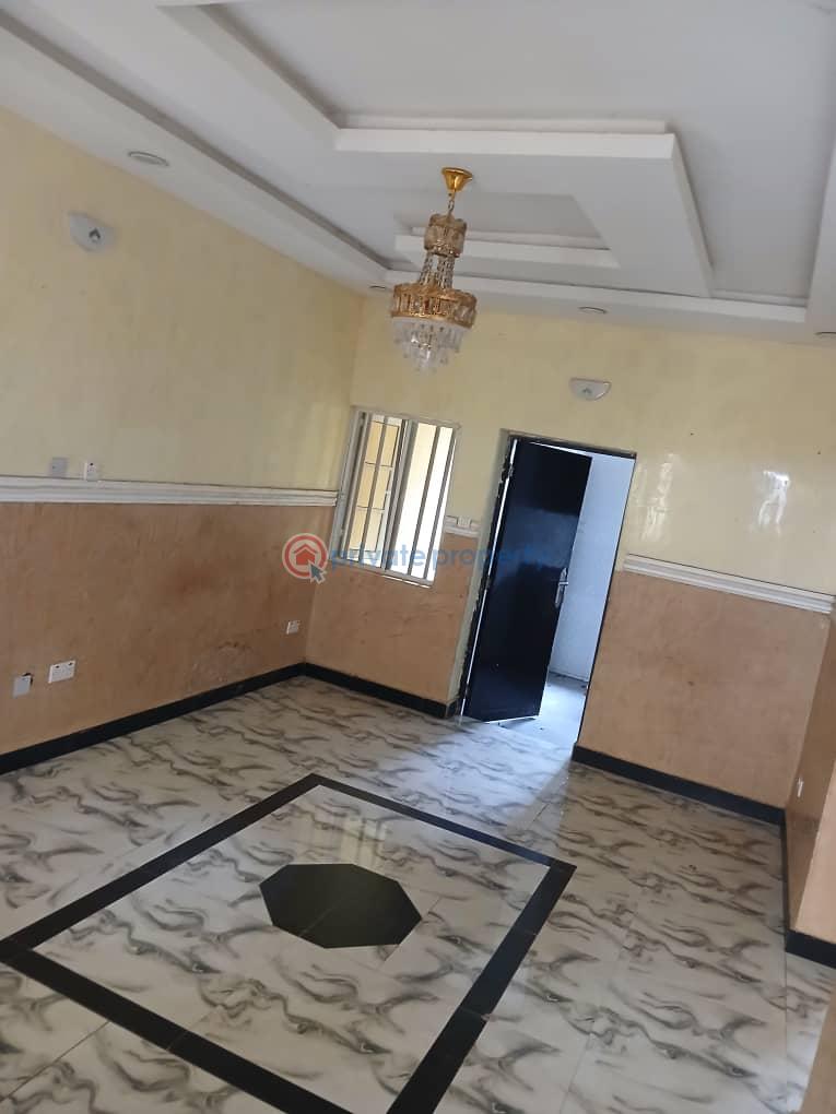 2 bedroom flat with all necessary facilities at dove estate ajila elebu rent 1m - 9 2 bedroom Block Of Flats For Rent Dove Estate Elebu Ibadan Oyo - 9