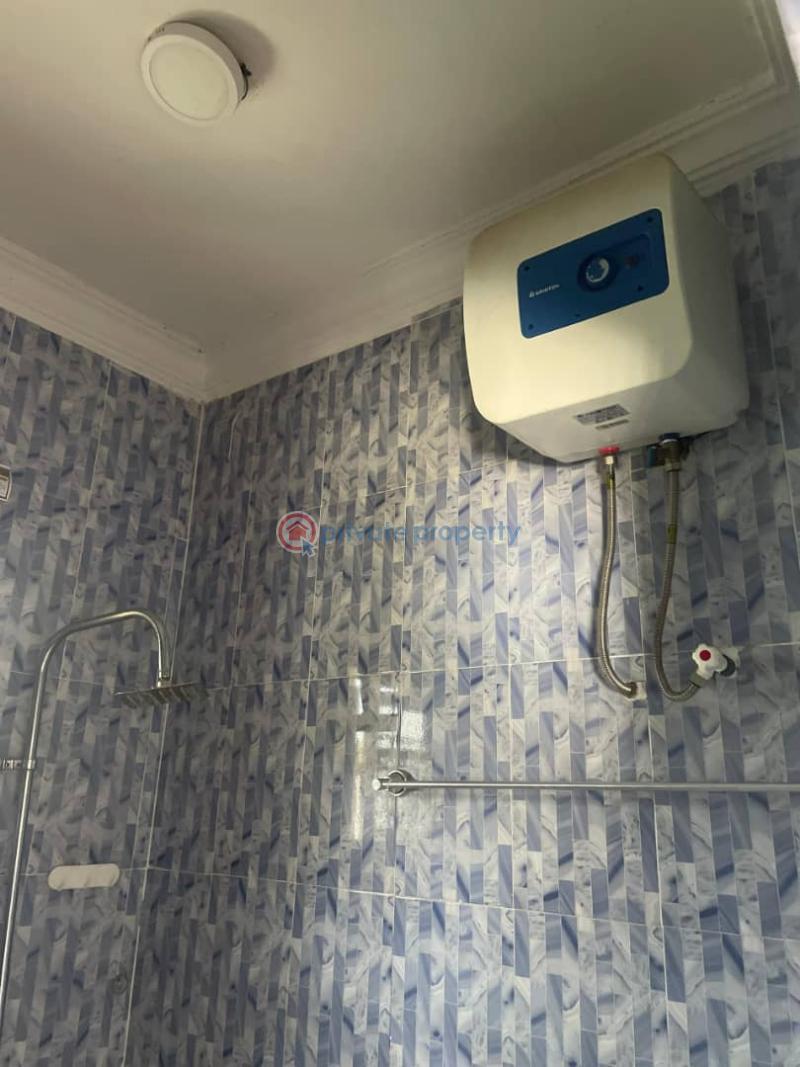 2 bedroom flat with bq in kolapo ishola gr - 4 2 bedroom Block Of Flats For Rent Kolapo Ishola Gra, Akobo Akobo Ibadan Oyo - 4