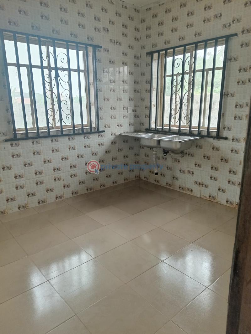 3 bedroom Detached Bungalow For Sale Agunfoye Igbogbo Ikorodu Lagos - 21