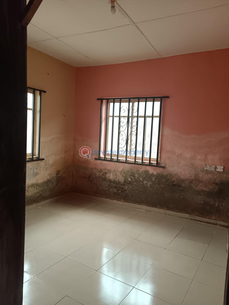 3 bedroom Detached Bungalow For Sale Agunfoye Igbogbo Ikorodu Lagos - 15
