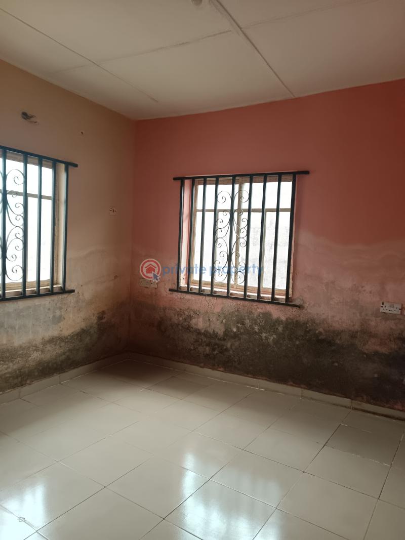 3 bedroom Detached Bungalow For Sale Agunfoye Igbogbo Ikorodu Lagos - 7