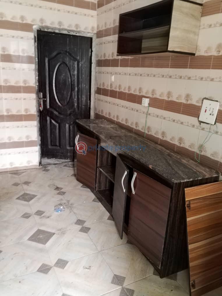 2 bedroom Block Of Flats For Rent Kasumu Estate Zone B Akala Express Ibadan Oyo - 2
