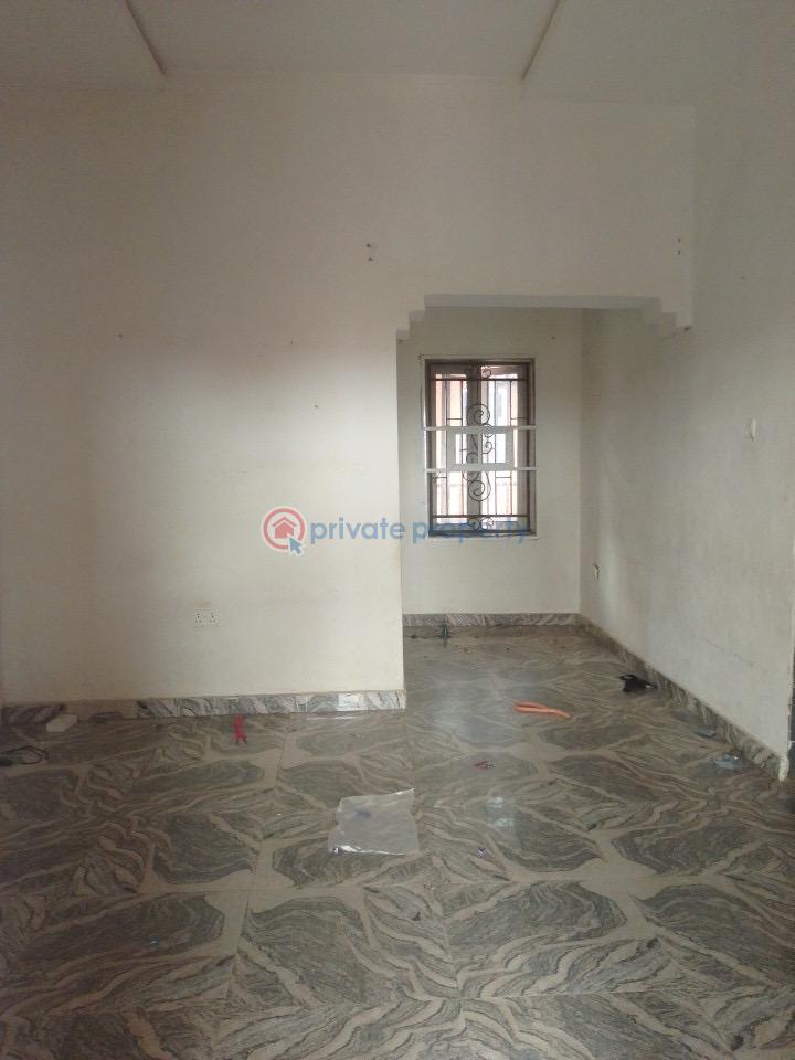 2 bedroom Block Of Flats For Rent Transformer Oloola, Asunle Tipper Garage, Akala Express, Ibadan, Akala Express Ibadan Oyo - 4