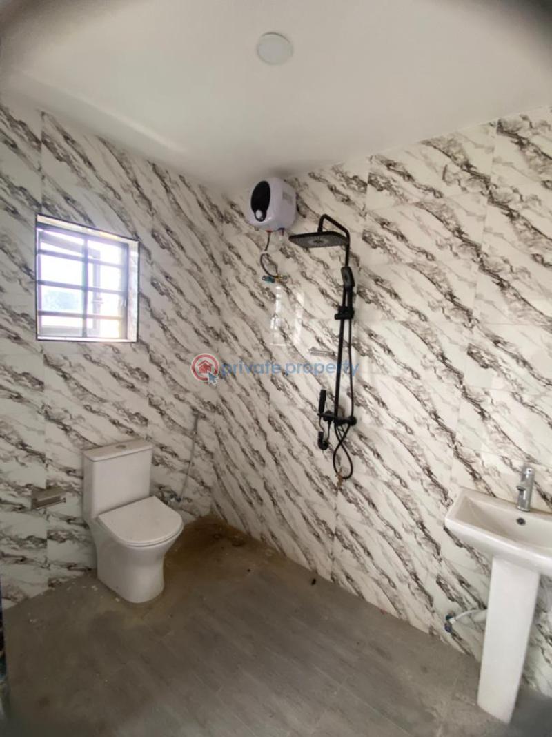 2 bedroom Block Of Flats For Rent Hassan Block, Elebu, Akala Express, Ibadan Akala Express Ibadan Oyo - 5