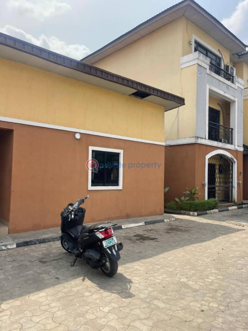 2 bedroom Detached Bungalow For Sale Ikeja GRA Lagos