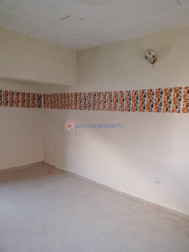 2 bedroom Block Of Flats For Rent Lipdo Close, Dadin Kowa. Near Cocin Church, Lawrak Hospital And Monako Junction Jos Plateau area  - 1