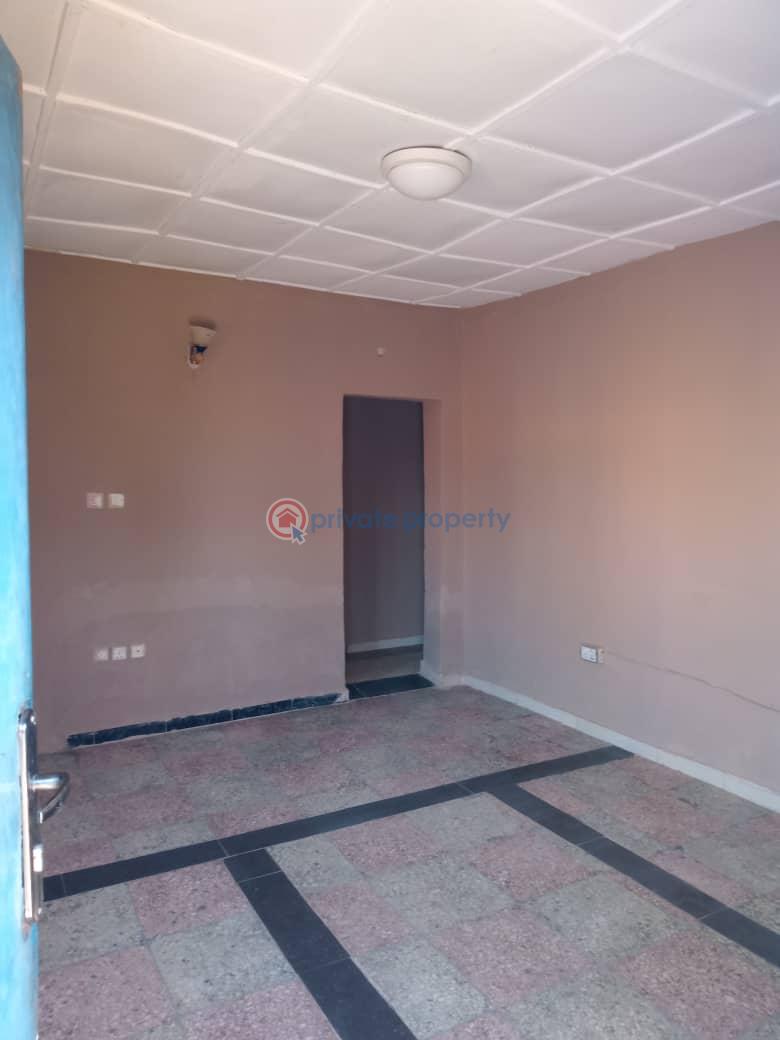 2 bedroom Block Of Flats For Rent Lipdo Close, Dadin Kowa. Near Cocin Church, Lawrak Hospital And Monako Junction Jos Plateau area  - 8