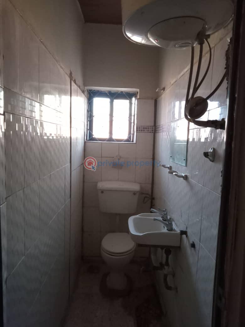 2 bedroom Block Of Flats For Rent Lipdo Close, Dadin Kowa. Near Cocin Church, Lawrak Hospital And Monako Junction Jos Plateau area  - 12