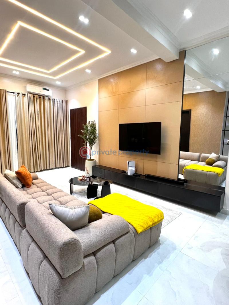 2 bedroom Block Of Flats For Rent Ilasan Lekki Lagos - 2