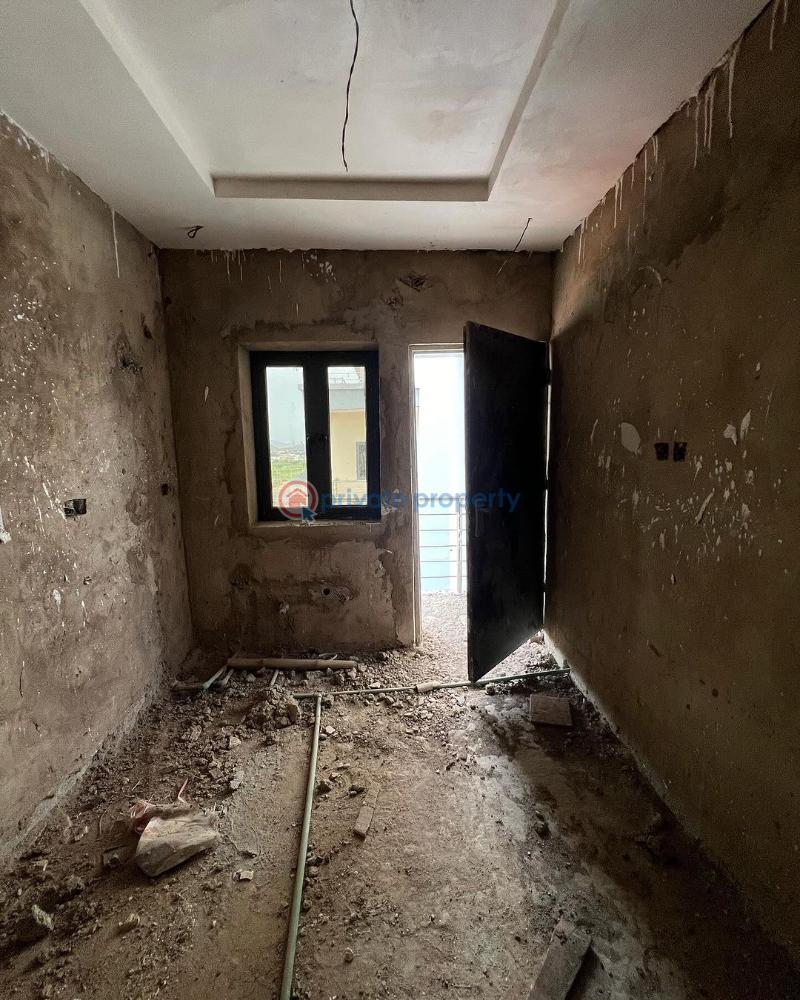 2 bedroom Block Of Flats For Sale River Park Estate Lugbe Abuja Phase 4  - 2