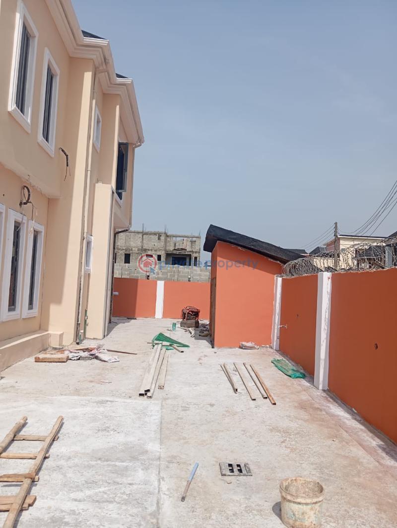 2 bedroom Flat & Apartment For Rent Pant Estate Boy's Town Ipaja Lagos - 2